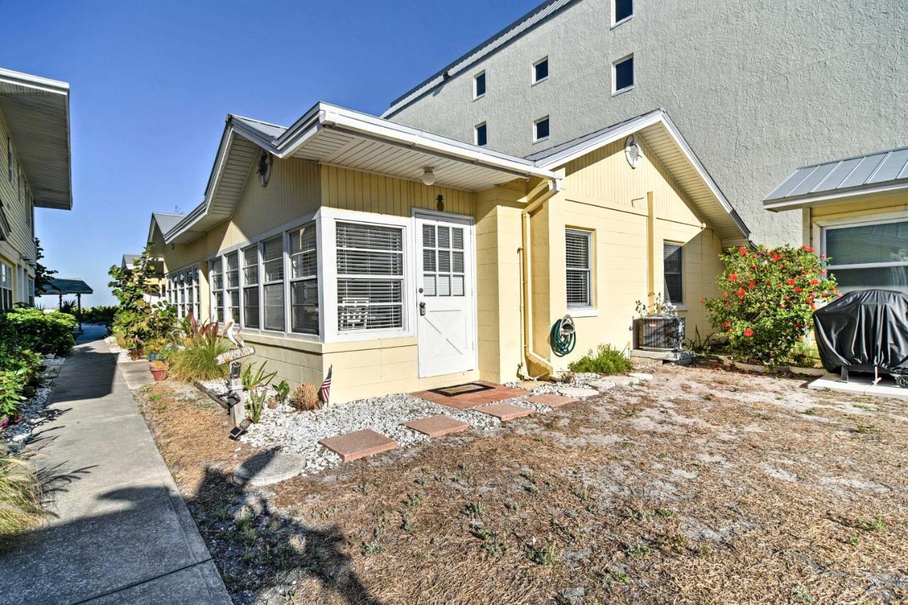 Indian Shores Cottage With Cabana - Steps To Beach! Clearwater Beach Exteriör bild