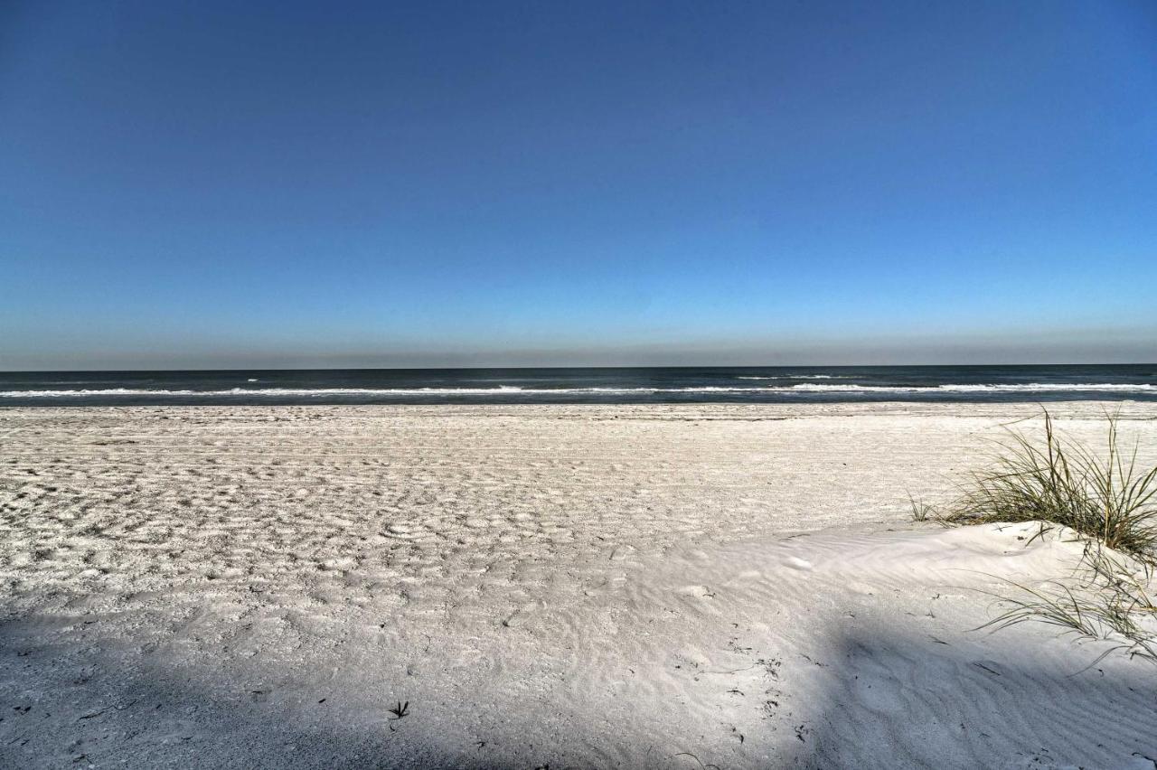 Indian Shores Cottage With Cabana - Steps To Beach! Clearwater Beach Exteriör bild