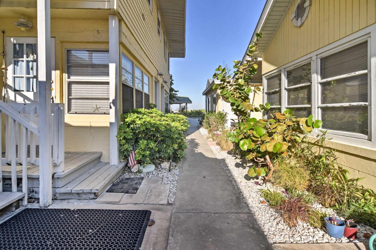 Indian Shores Cottage With Cabana - Steps To Beach! Clearwater Beach Exteriör bild