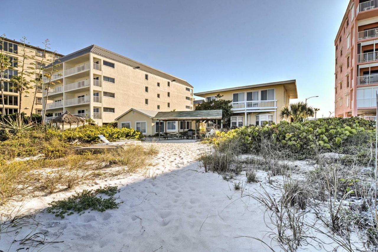 Indian Shores Cottage With Cabana - Steps To Beach! Clearwater Beach Exteriör bild
