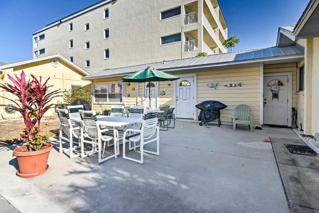 Indian Shores Cottage With Cabana - Steps To Beach! Clearwater Beach Exteriör bild